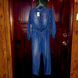 A cute one piece brand new tag still on and all💖